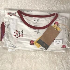 Kyte BABY HOLLY long sleeve pajamas. 3T